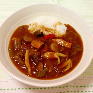 夏野菜たっぷり具だくさんカレー